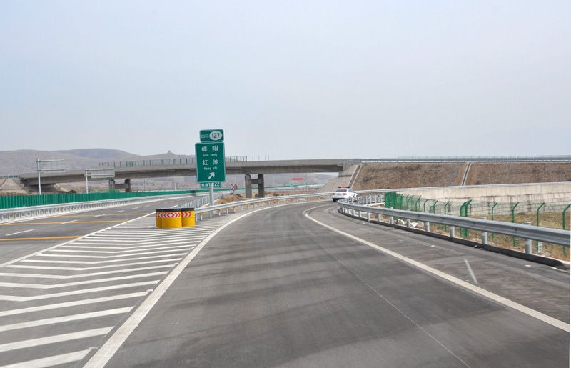 山西省靈河高速公路神池至河曲段路面、交安、綠化工程